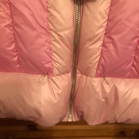 Nicole Benisti NB Series Crop Down Jacket Brand NWT Limited Edition
Barbie Pink - Picture 6 of 16